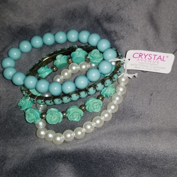 4 Pc Turquoise & Pearl Beaded Bracelet Set - Picture 4 of 5